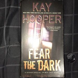 Kay Hooper Fear The Dark